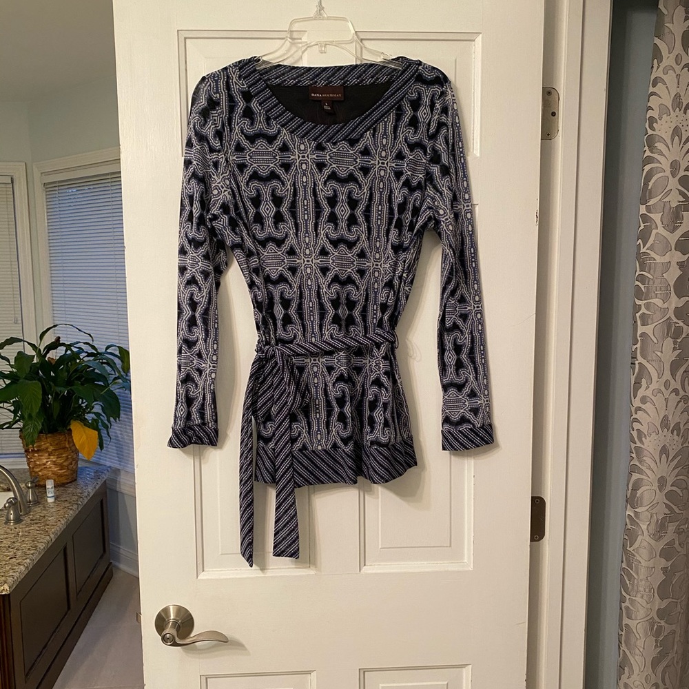 Cute navy blue and white blouse